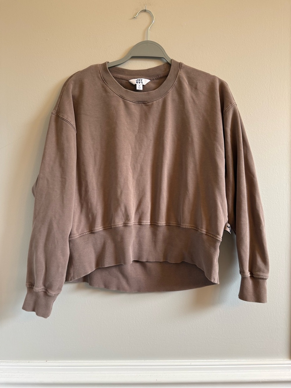 JoyLab high-low crewneck, brown,  VGUC, medium